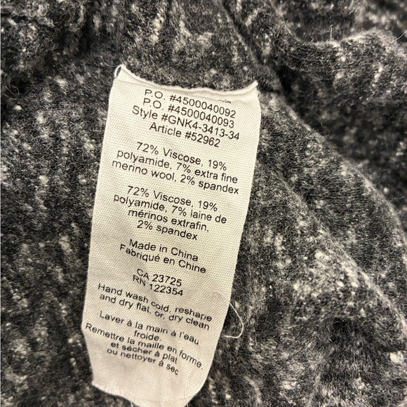 Wilfred Cropped Charcoal and Cream Knit Sweater Size XS - Picture 6 of 6